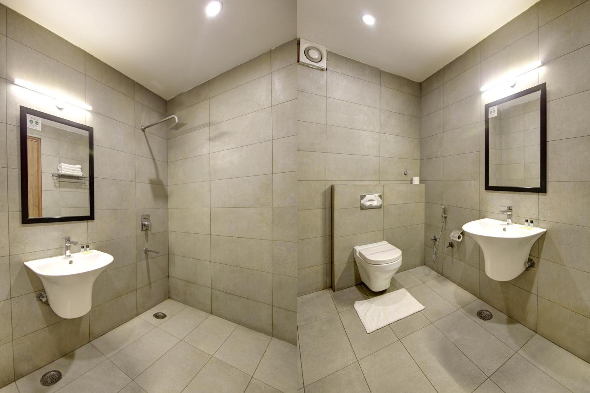 Hotel Town Grand Patel Nagar Neu-Delhi Exterior foto