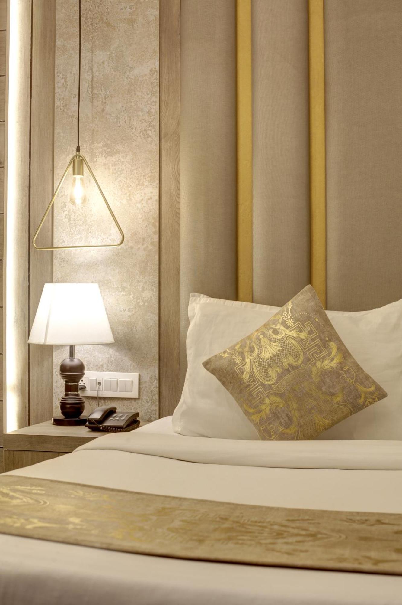 Hotel Town Grand Patel Nagar Neu-Delhi Exterior foto