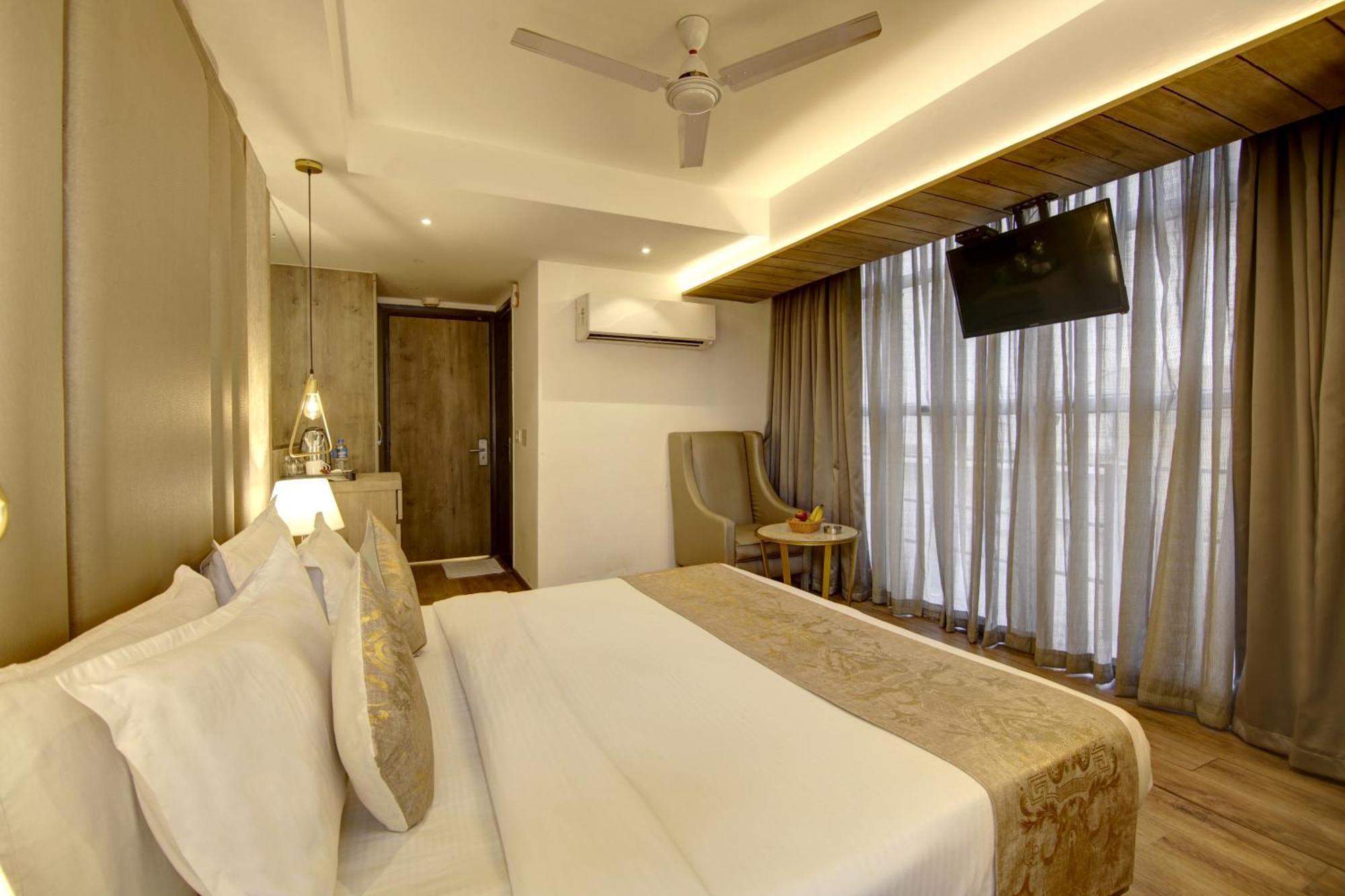Hotel Town Grand Patel Nagar Neu-Delhi Exterior foto