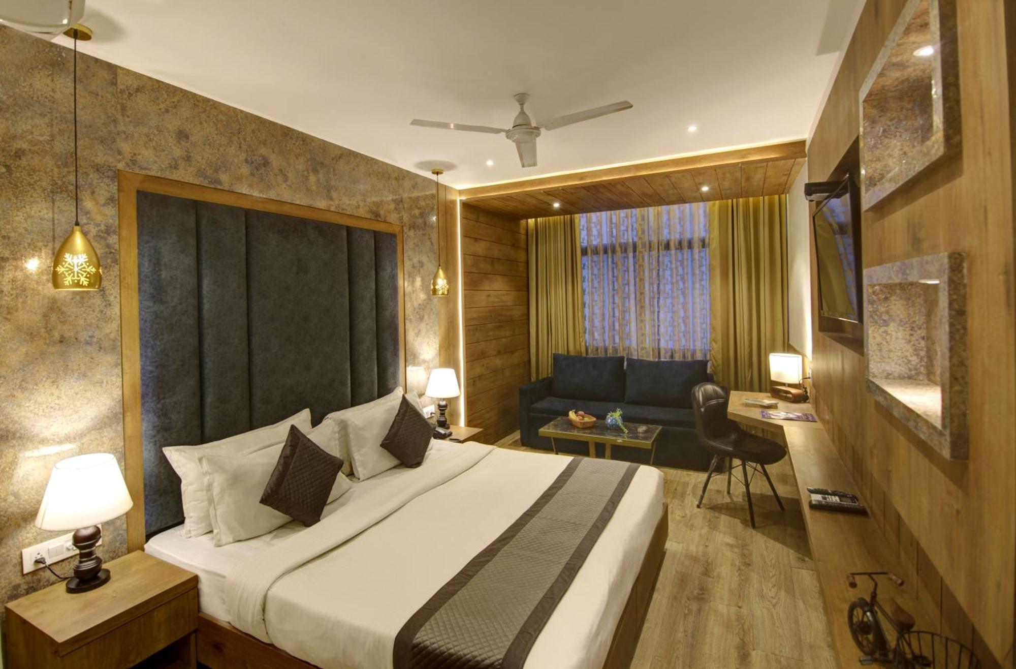 Hotel Town Grand Patel Nagar Neu-Delhi Exterior foto