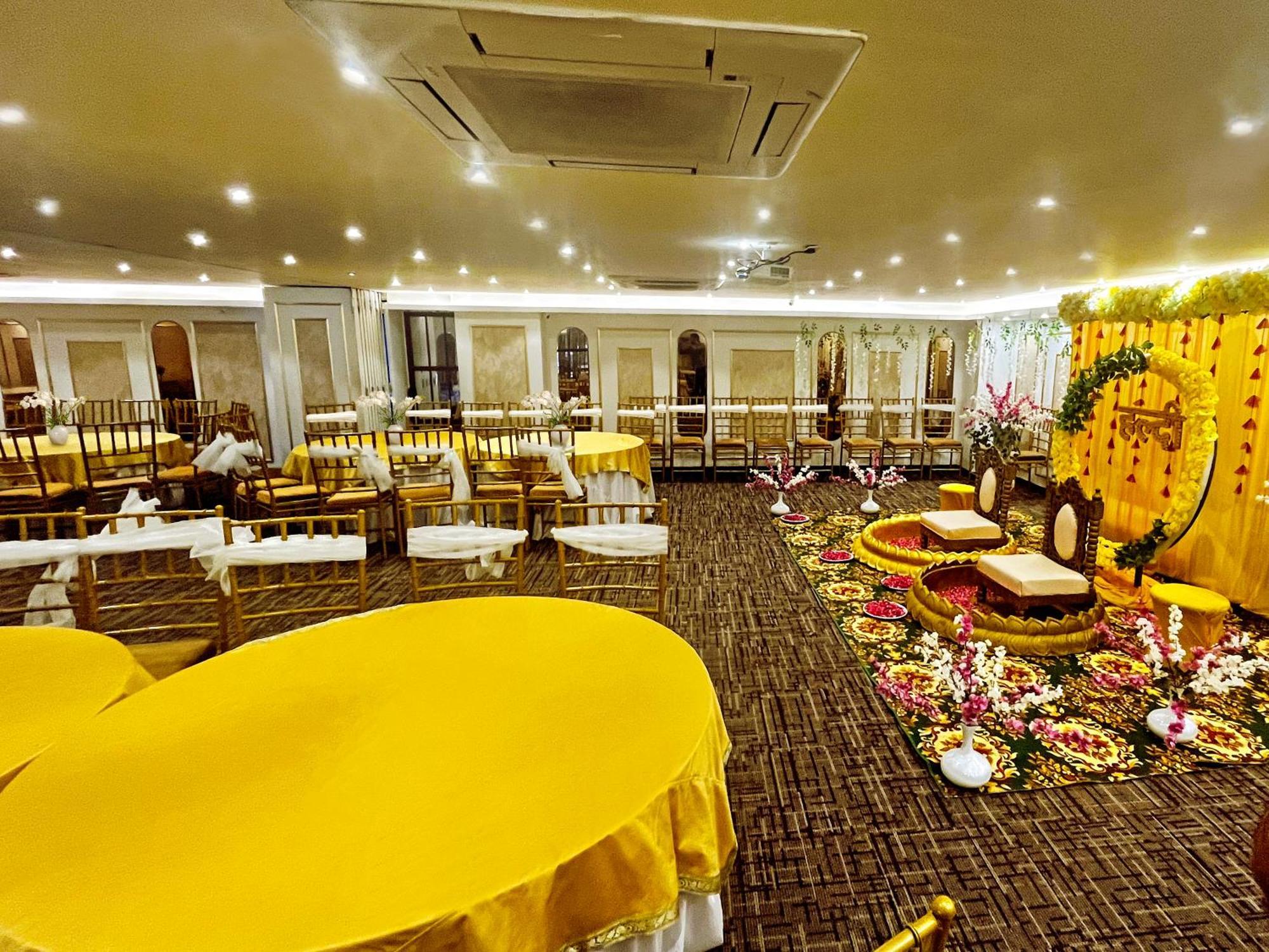 Hotel Town Grand Patel Nagar Neu-Delhi Exterior foto