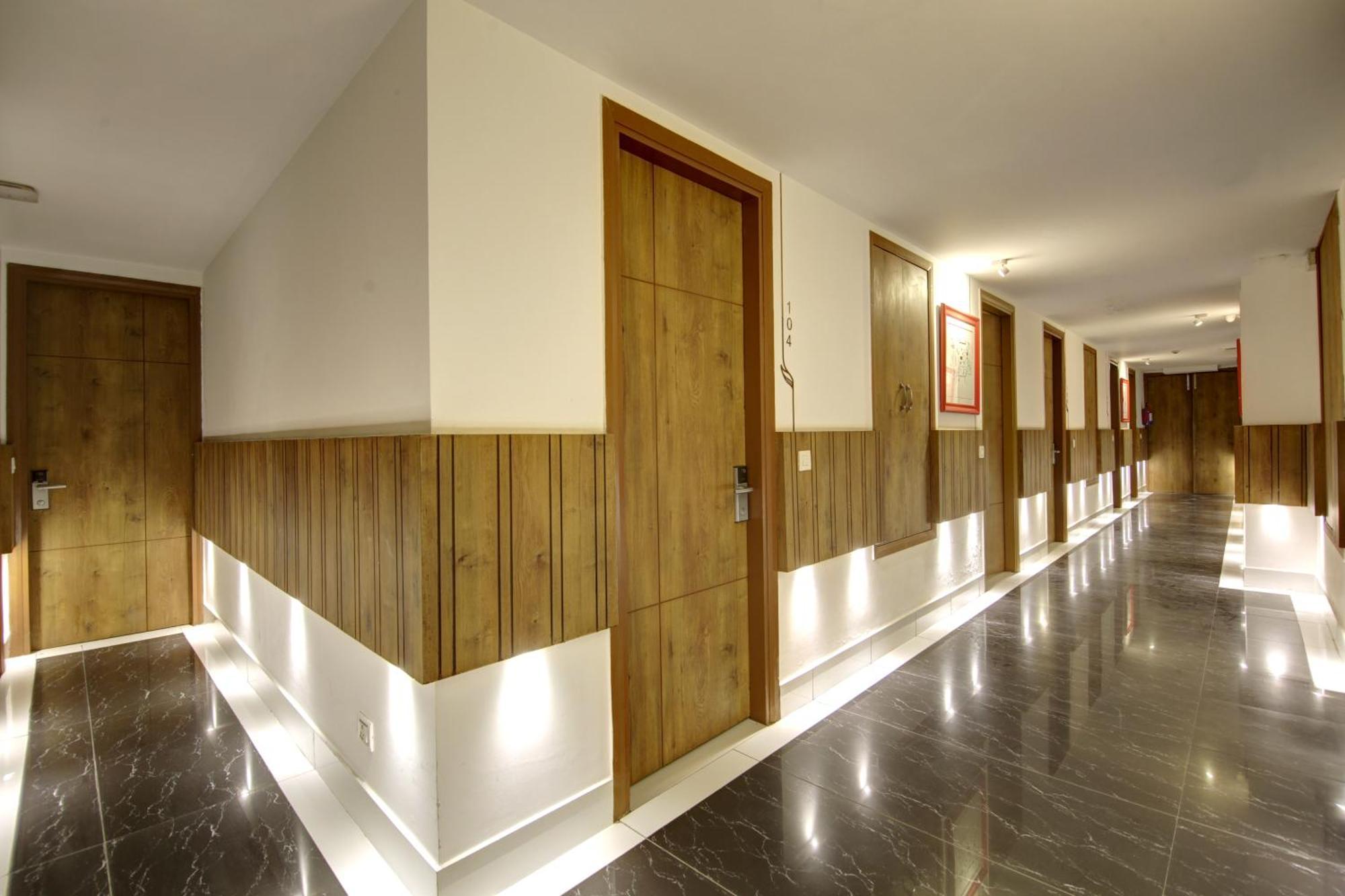 Hotel Town Grand Patel Nagar Neu-Delhi Exterior foto