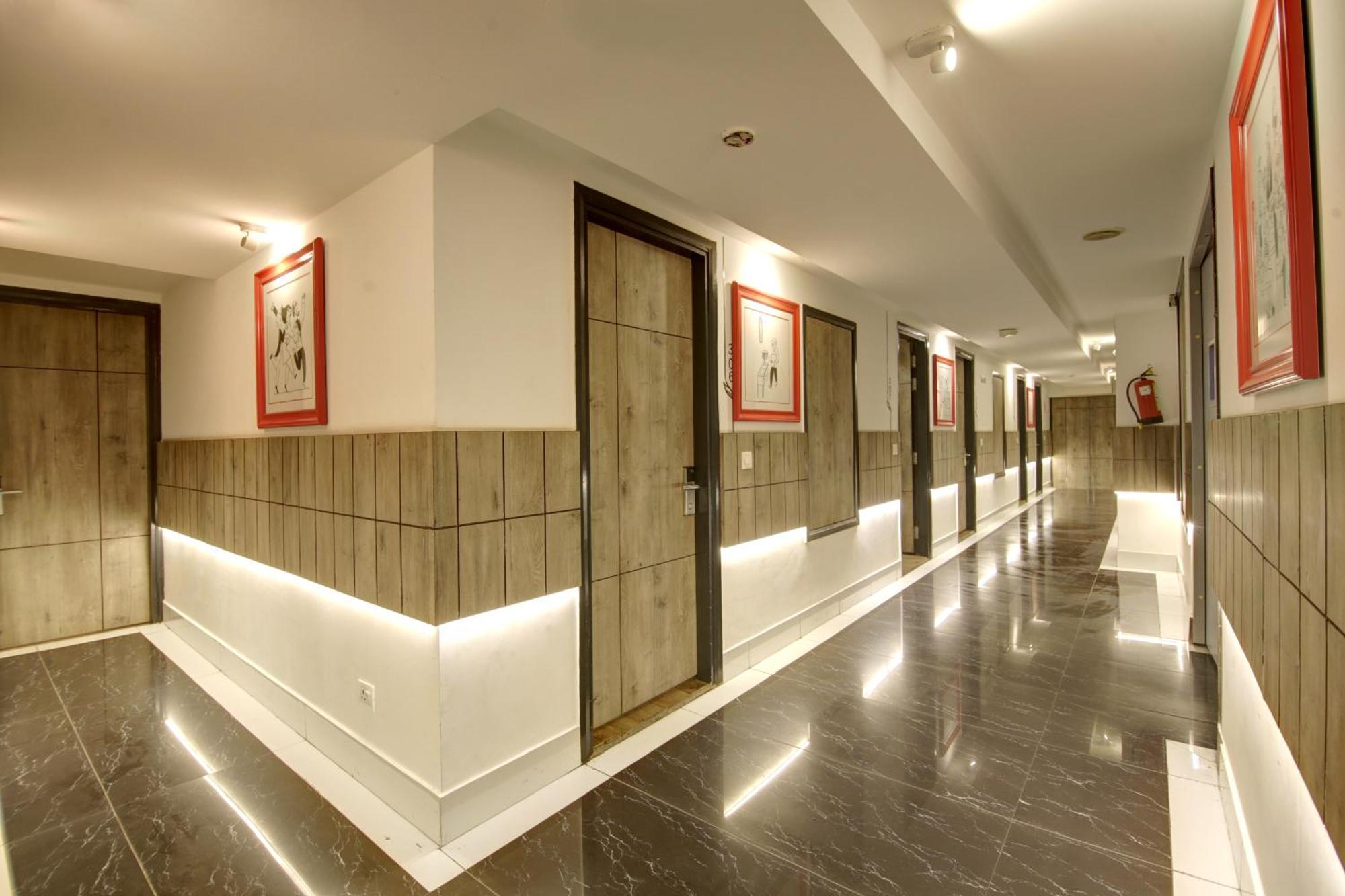 Hotel Town Grand Patel Nagar Neu-Delhi Exterior foto